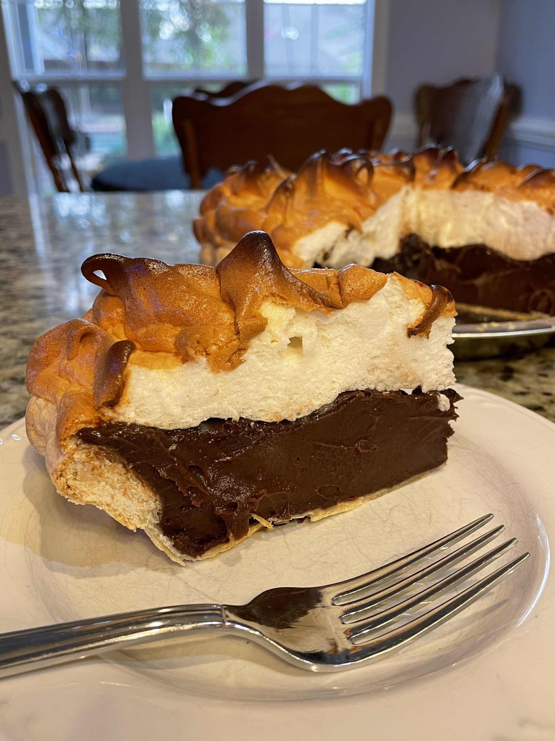 chocolate-meringue-pie